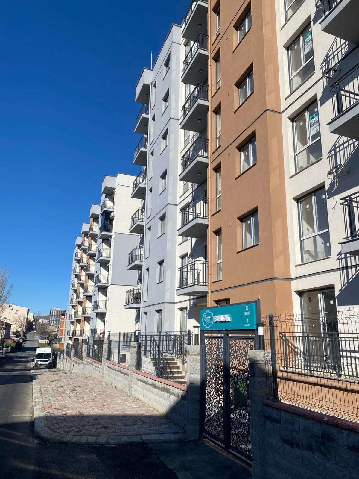 Blue Gul — view 1