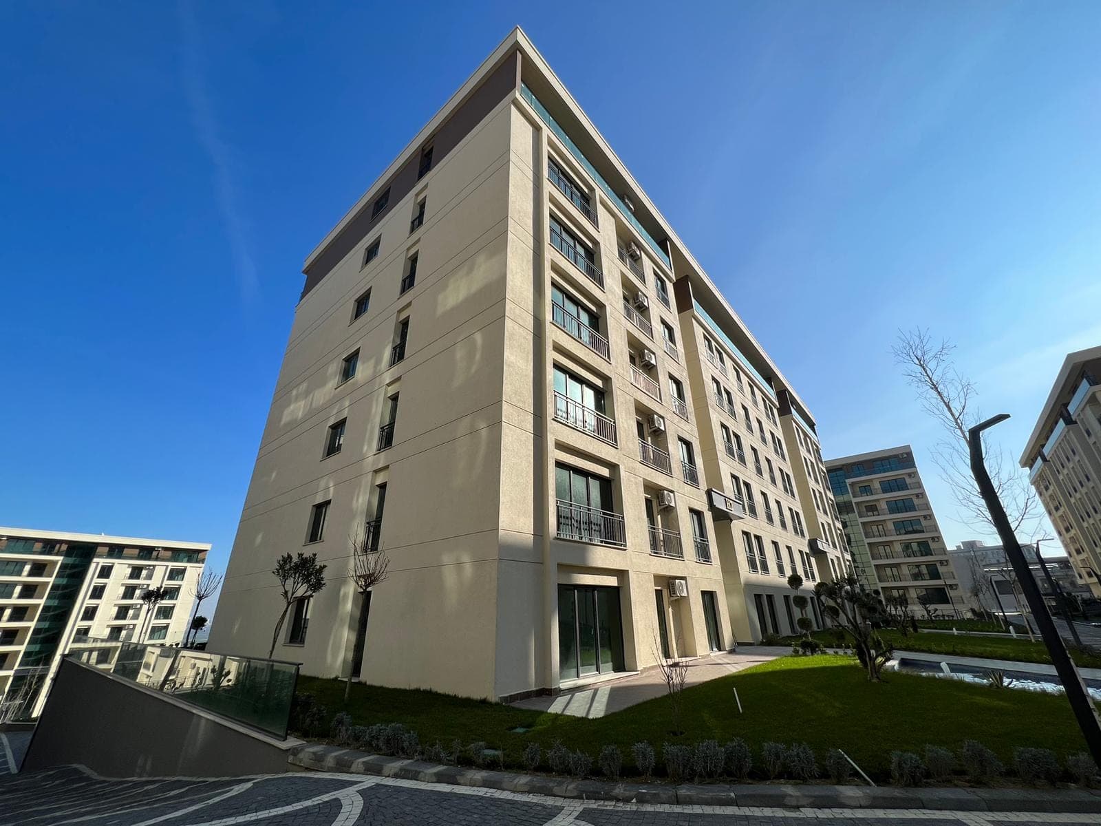 Honor Compound — نما 1