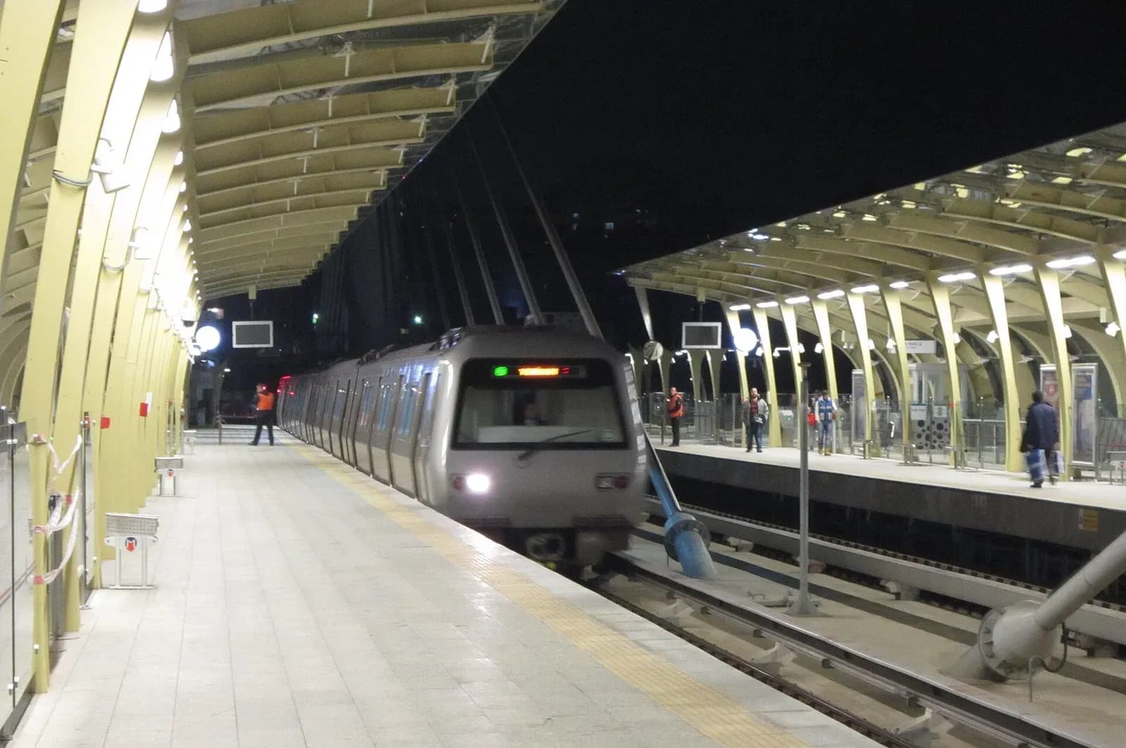 The 34-km Istanbul Airport Metro Line Opens