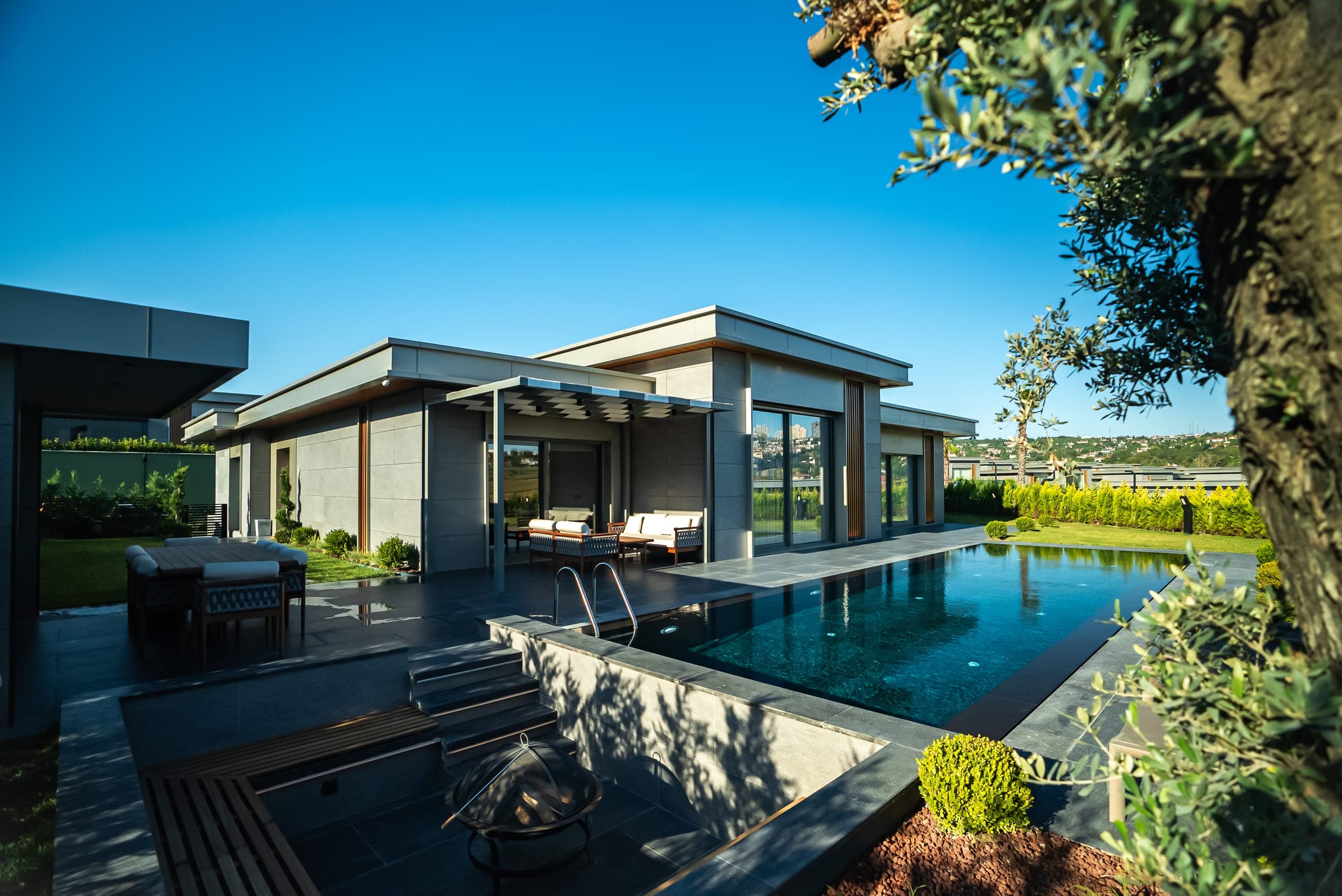 Luxery Villas — view 1