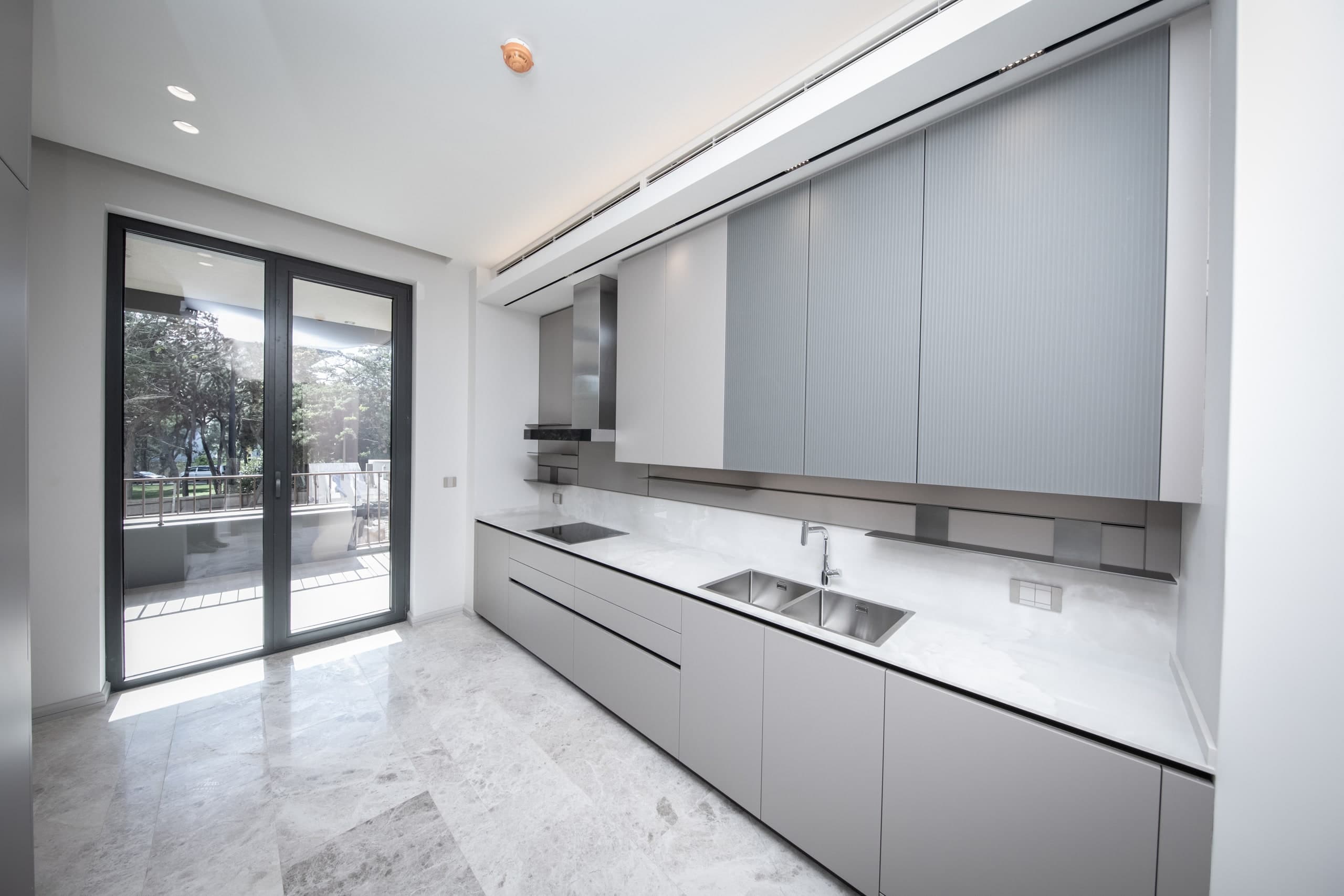 Lc Florya — نما 10